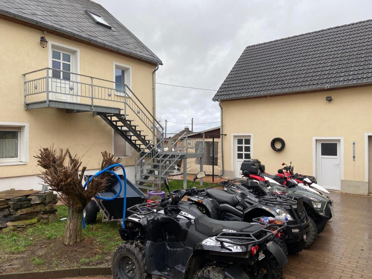 Zimmervermietung Graupner Rossau Buitenkant foto
